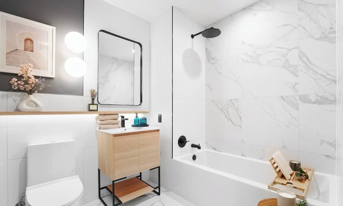 Photo of Bathroom in Greenpoint