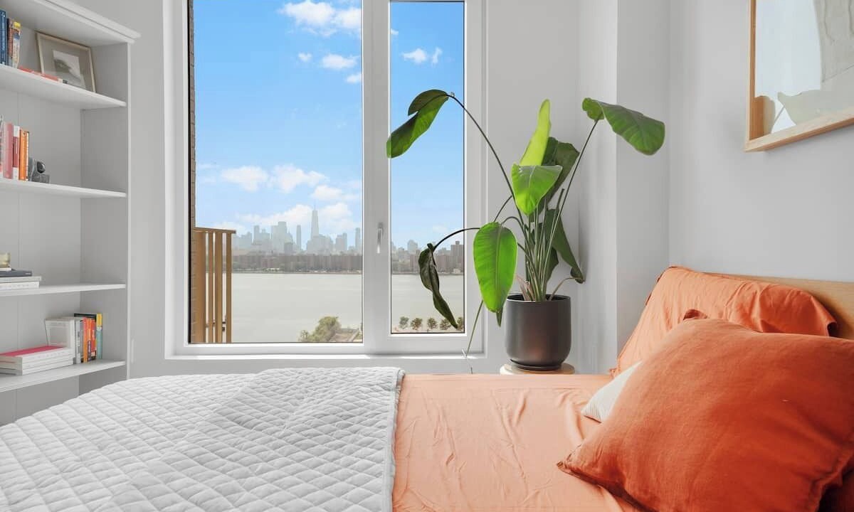 Photo of Bedroom in Greenpoint