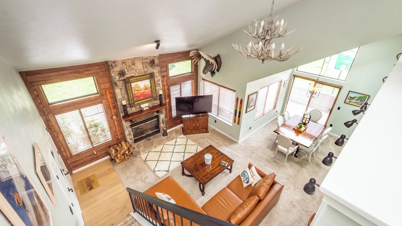 Photo of Livingroom in Seven Springs