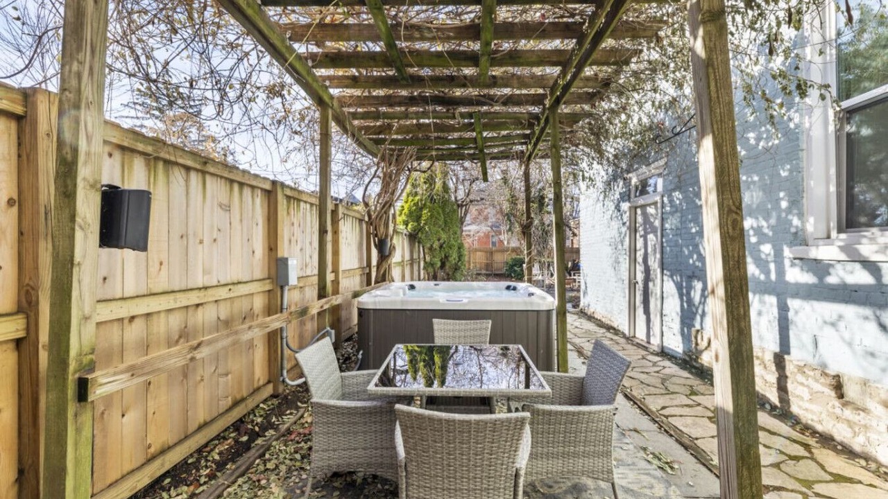 Photo of Outdoor in Olde Towne East