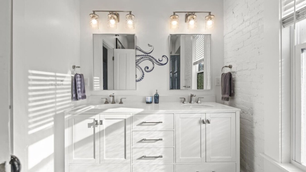 Photo of Bathroom in Olde Towne East