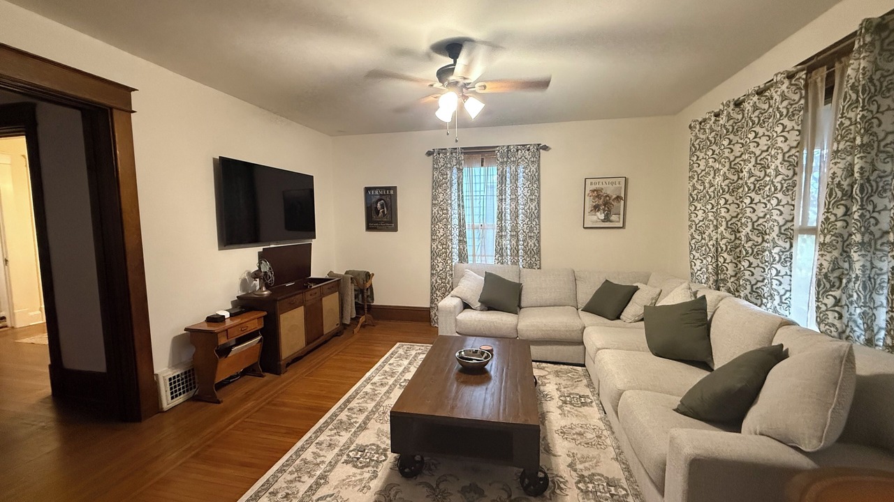 Photo of Livingroom in Terre Haute
