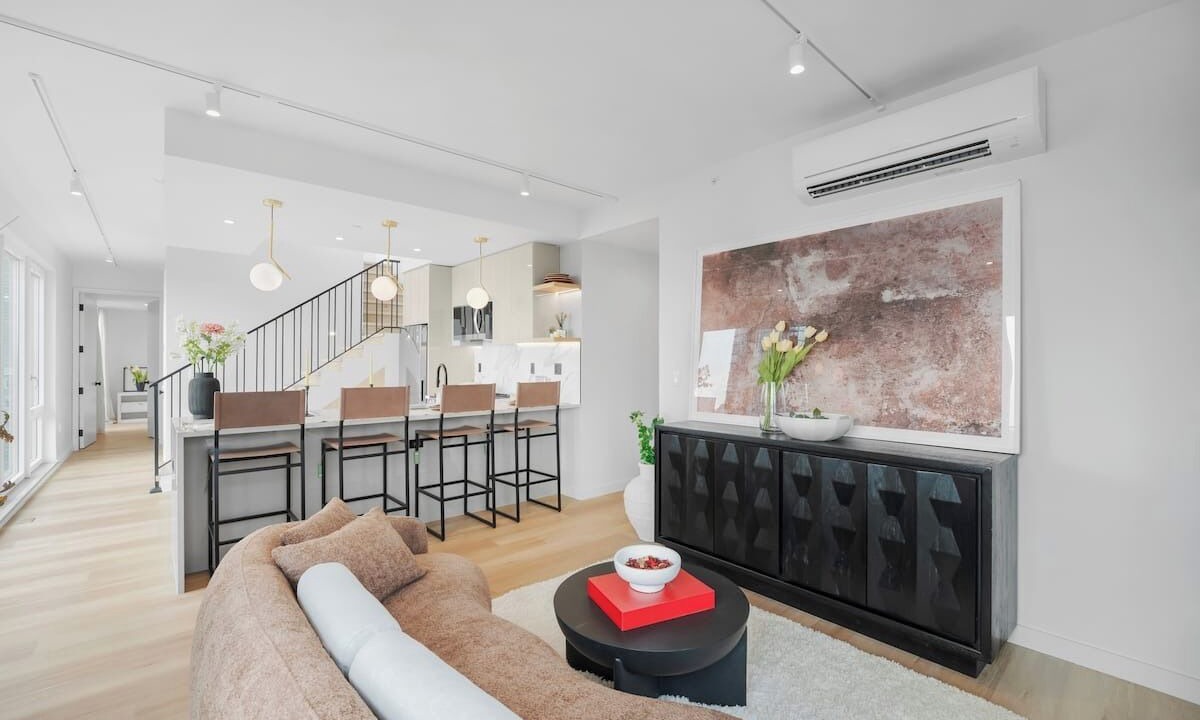 Photo of Livingroom in Greenpoint