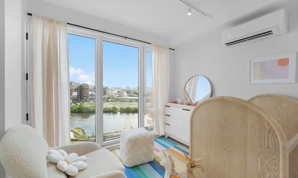 Photo of Others in Greenpoint