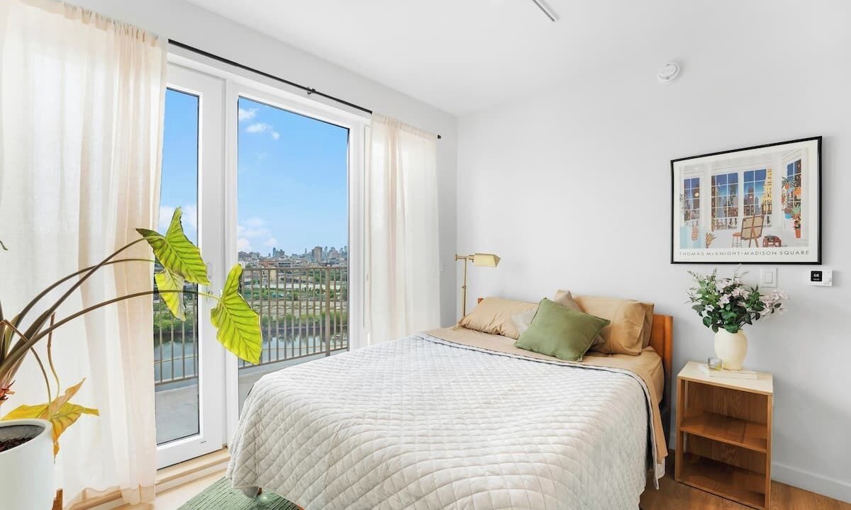 Photo of Bedroom in Greenpoint