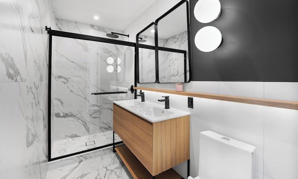 Photo of Bathroom in Greenpoint