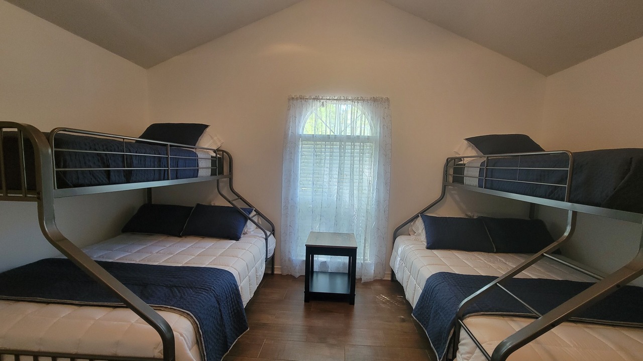Photo of Bedroom in Gulf Park Estates