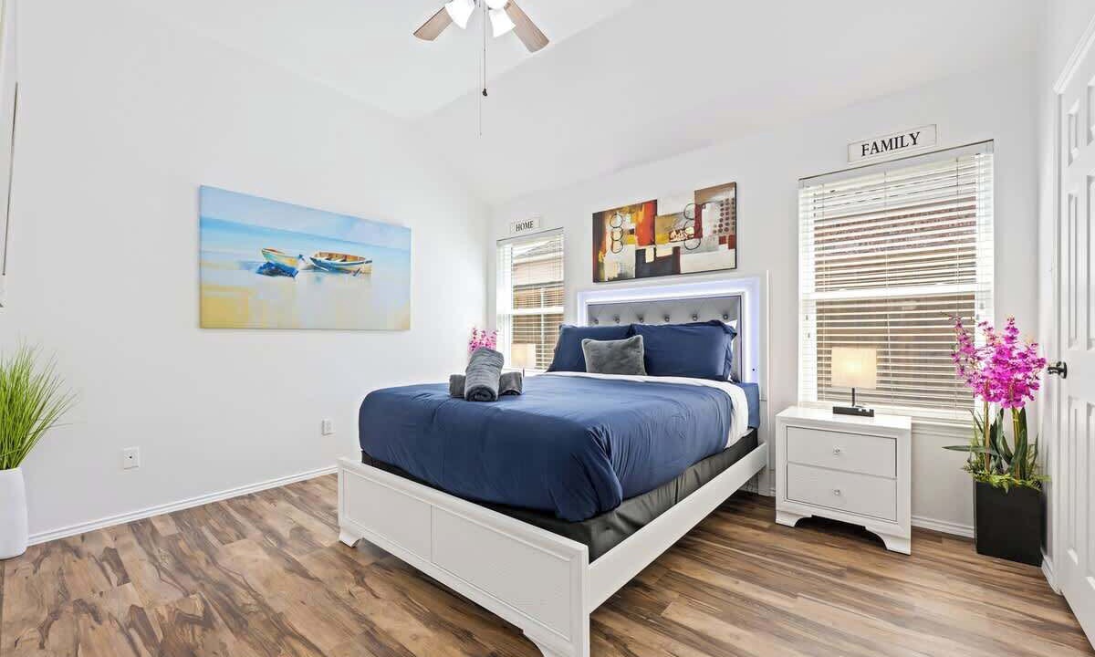 Photo of Bedroom in Allen