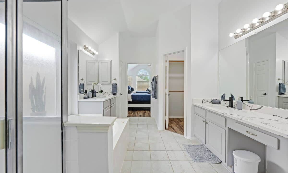 Photo of Bathroom in Allen