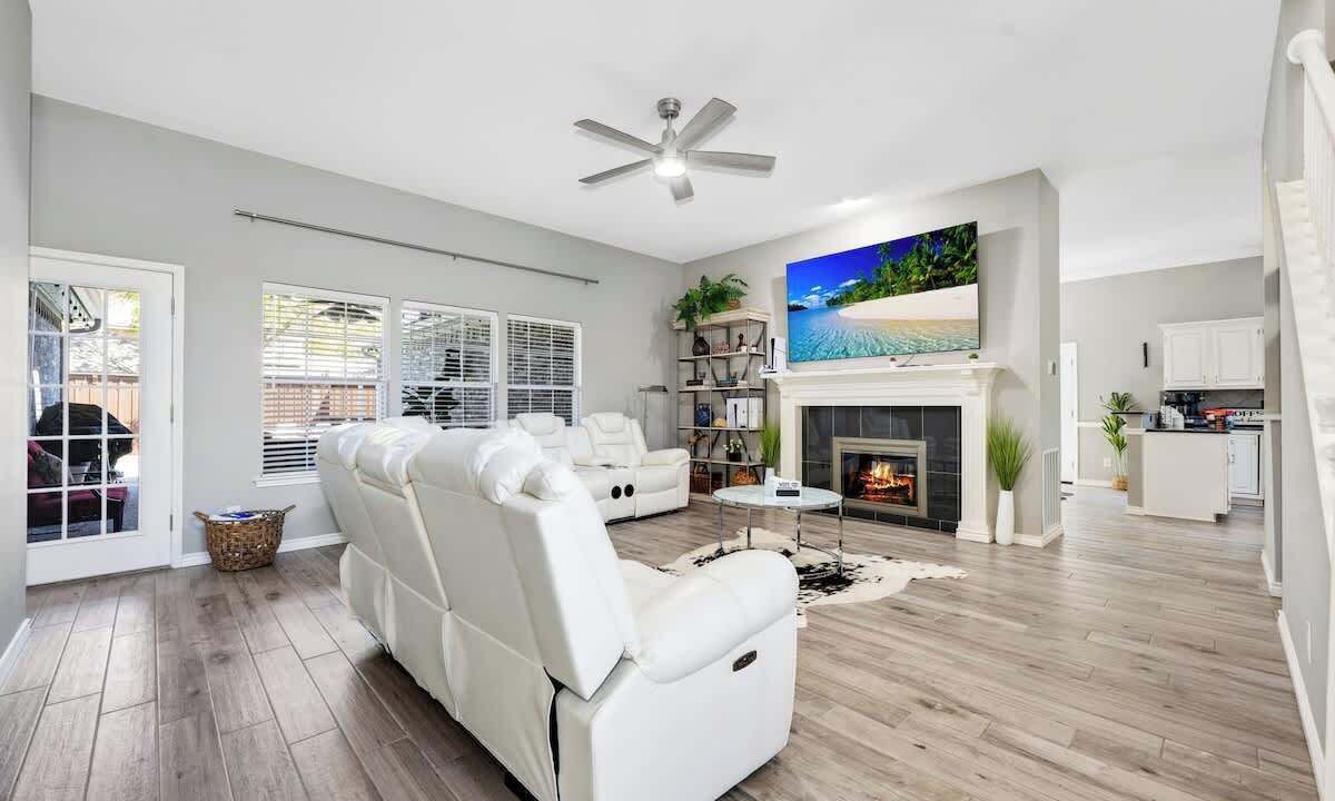 Photo of Livingroom in Allen