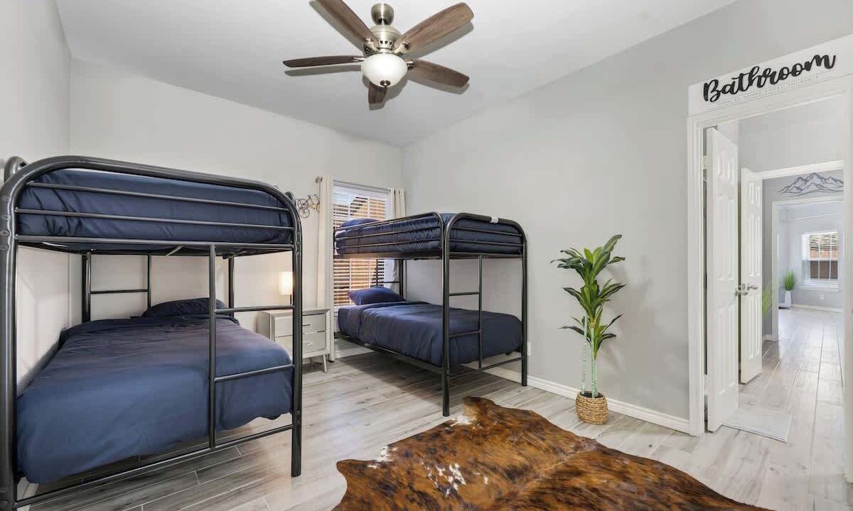 Photo of Bedroom in Allen