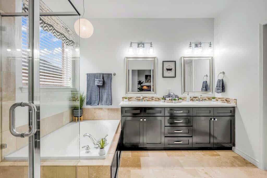 Photo of Bathroom in Allen