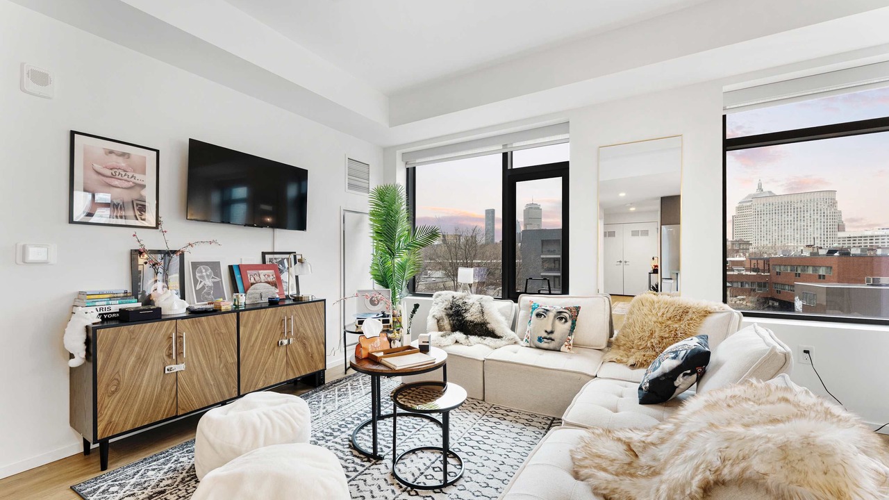 Photo of Livingroom in Shawmut