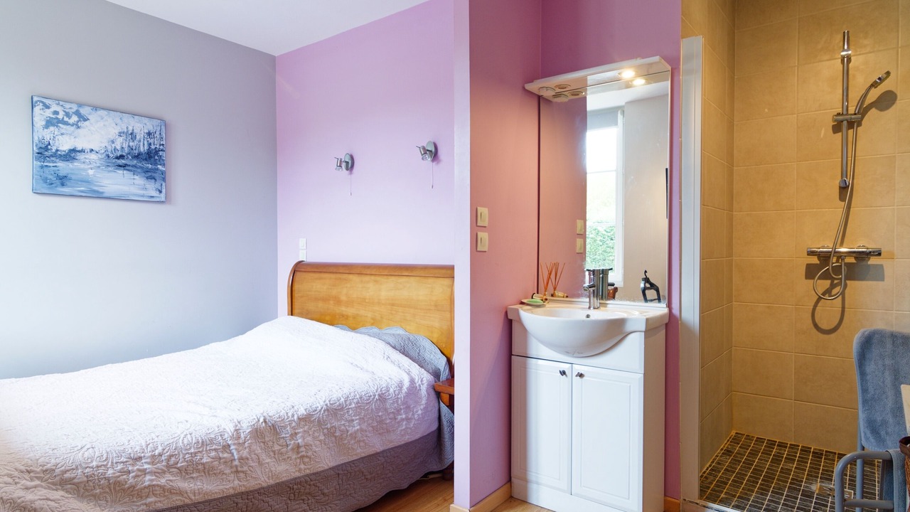 Photo of Bedroom in Castillon