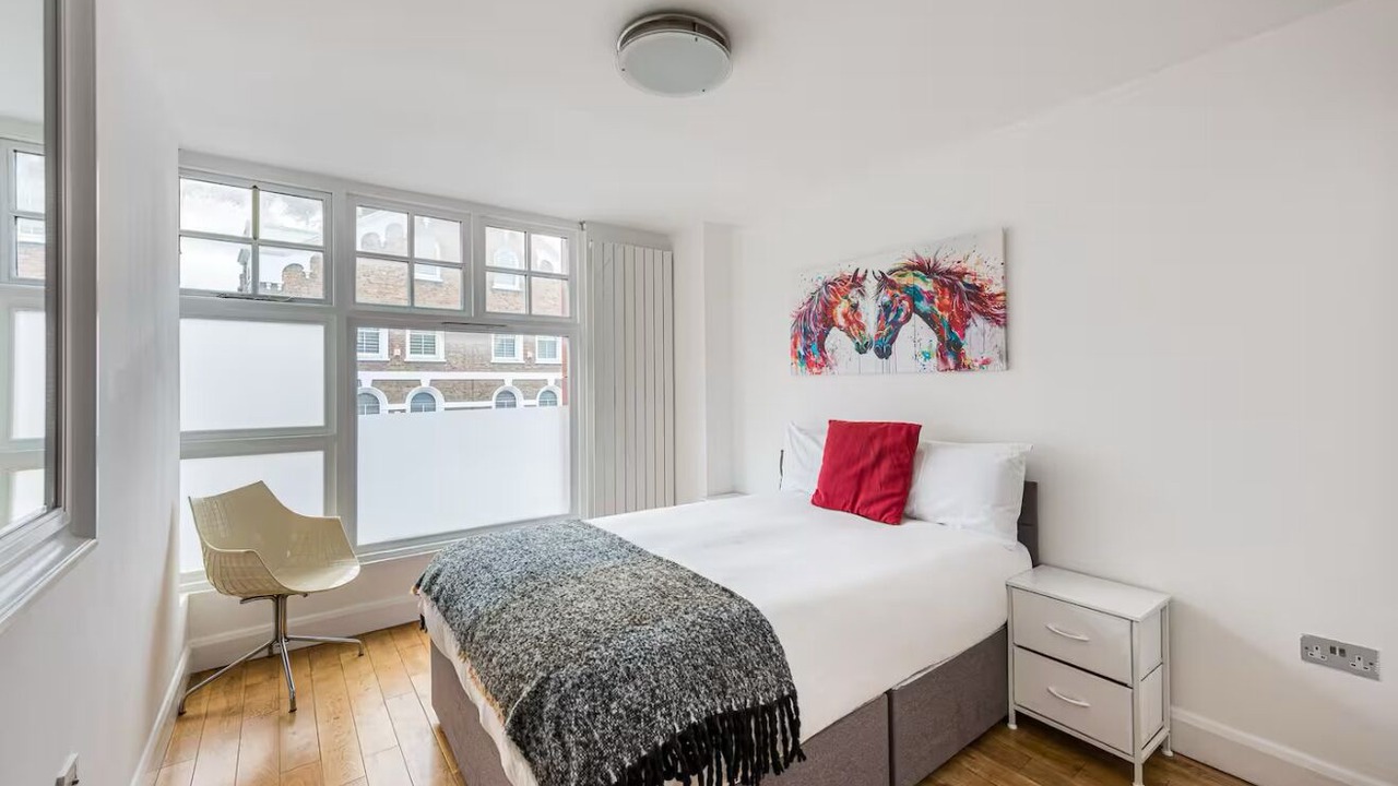 Photo of Bedroom in Latchmere