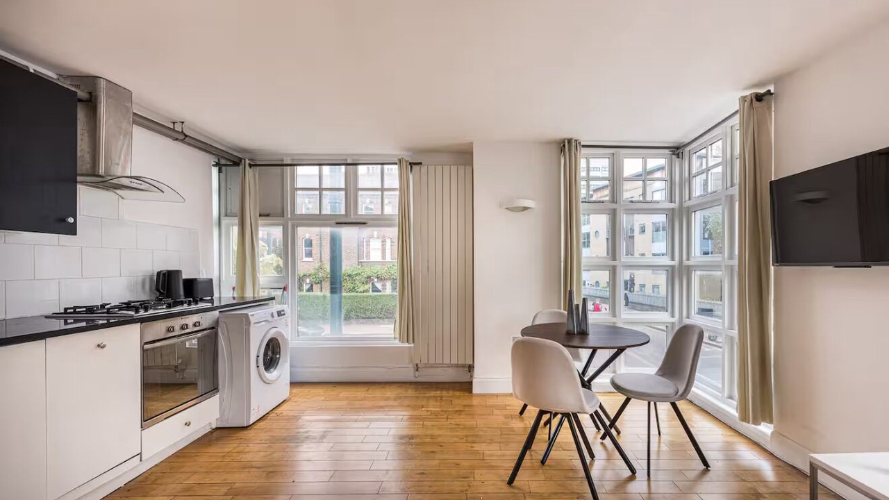 Photo of Kitchen in Latchmere