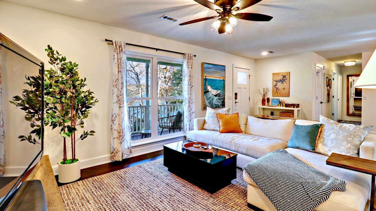 Photo of Livingroom in Fayetteville