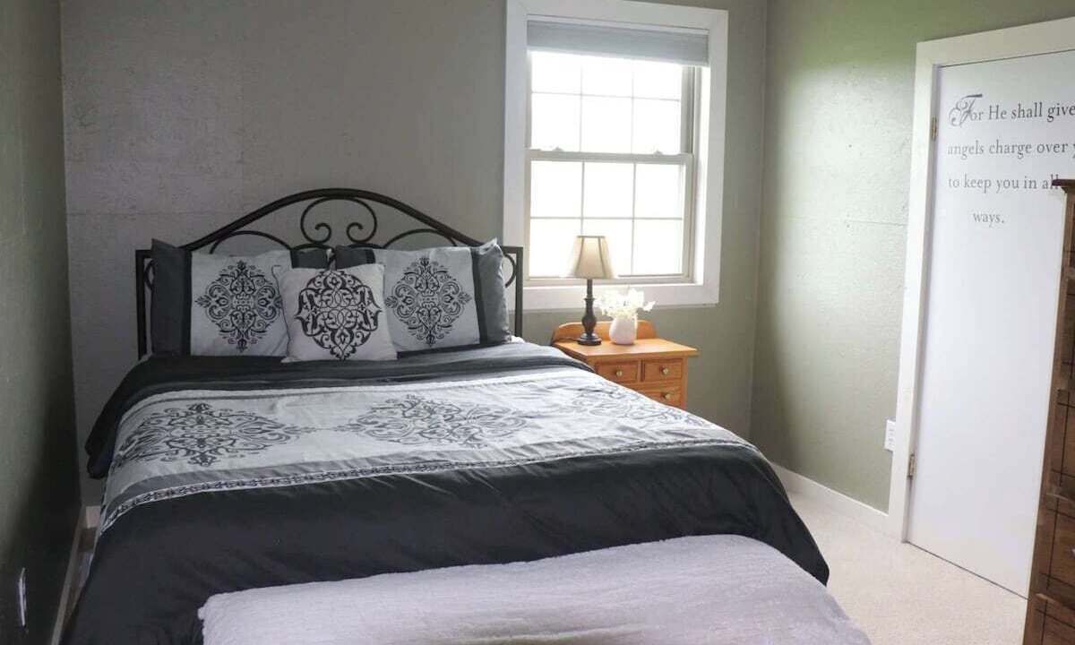 Photo of Bedroom in Advance