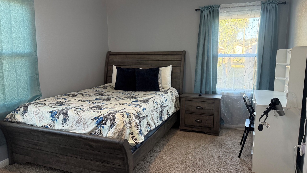 Photo of Bedroom in La Marque