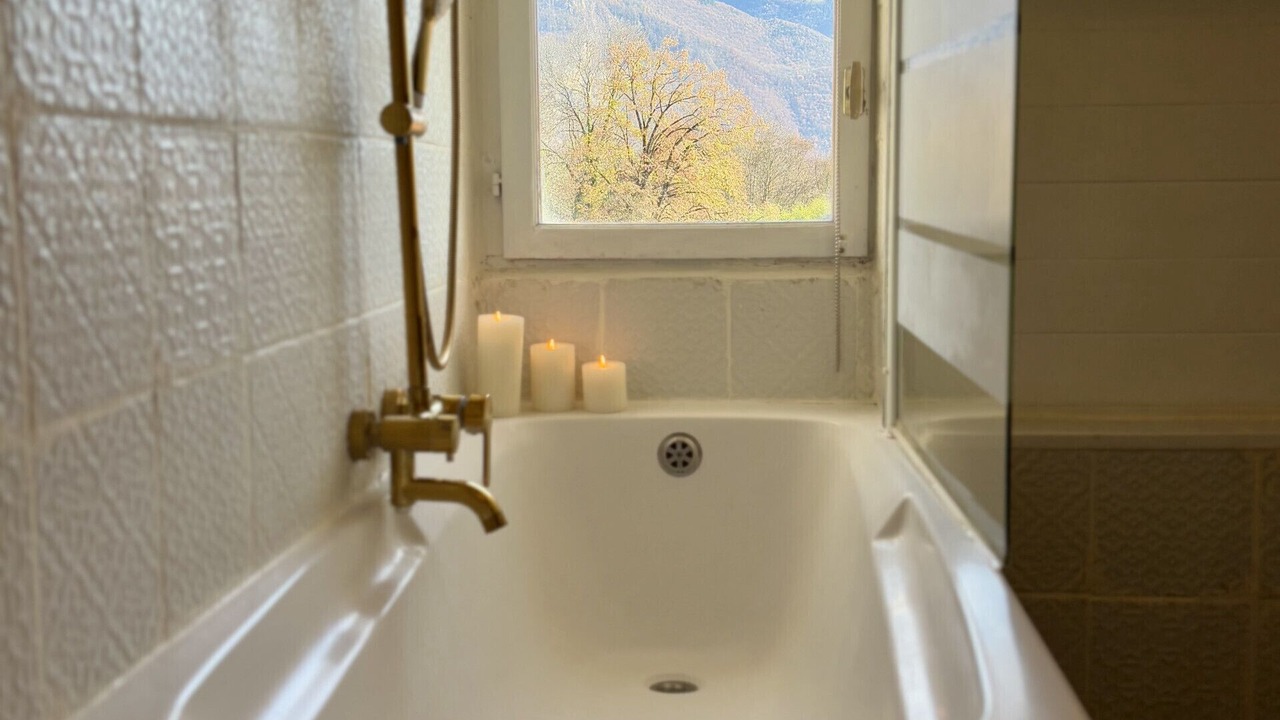 Photo of Bathroom in Lathuile