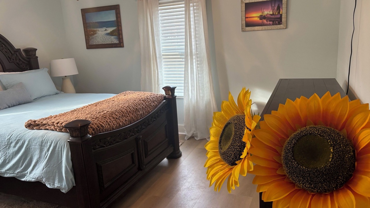 Photo of Bedroom in Roxboro