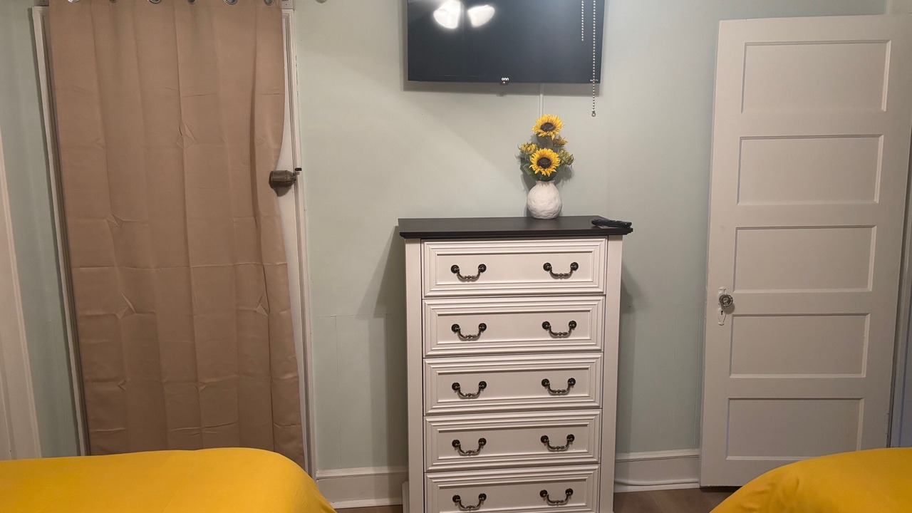 Photo of Bedroom in Roxboro