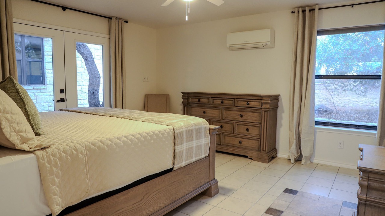 Photo of Bedroom in Marble Falls