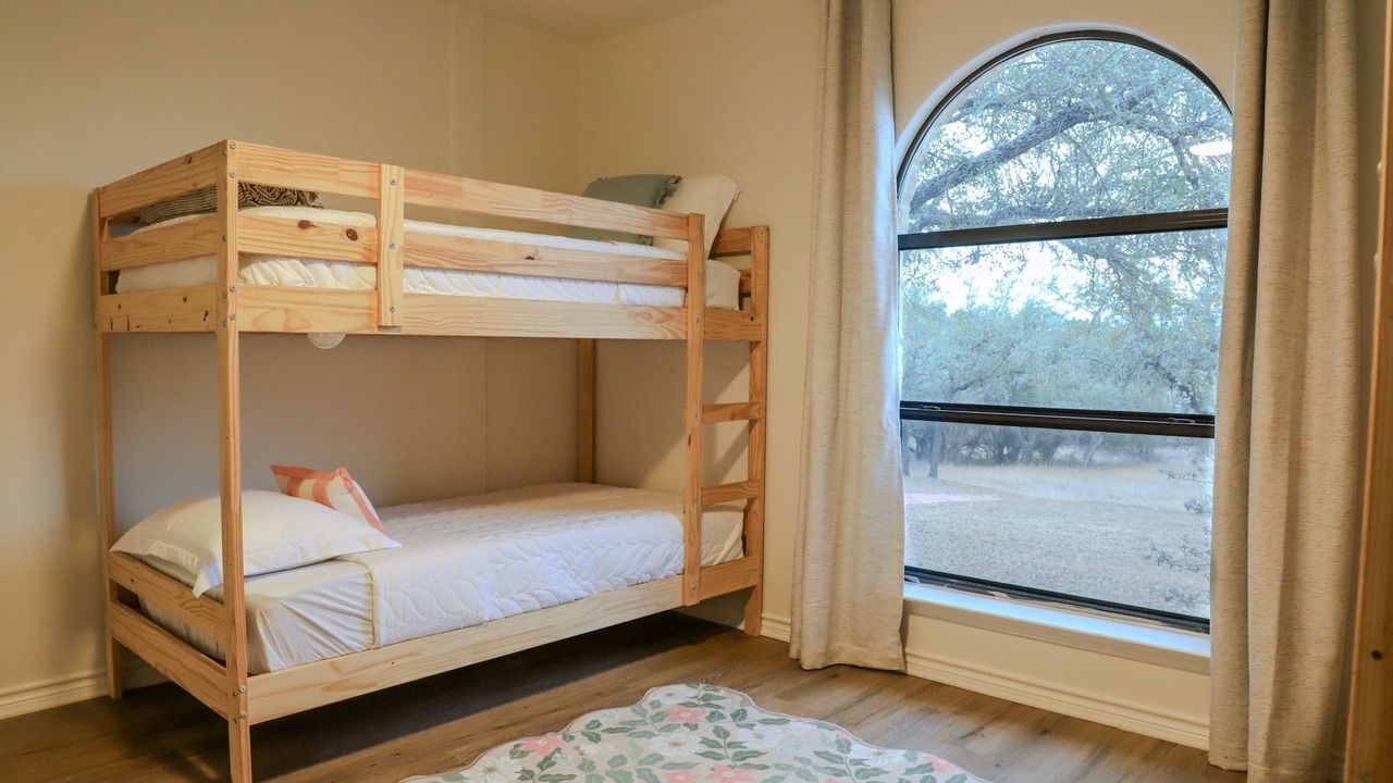 Photo of Bedroom in Marble Falls