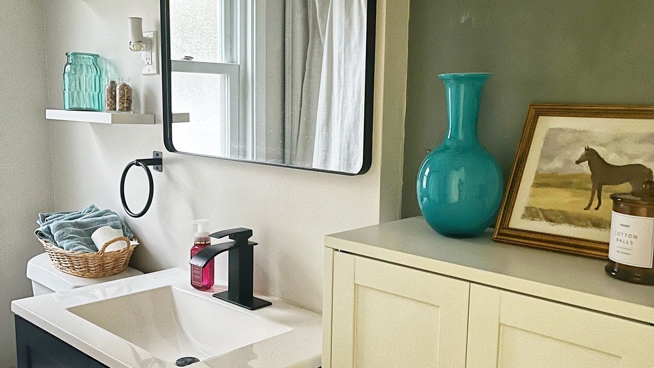 Photo of Bathroom in Willowick