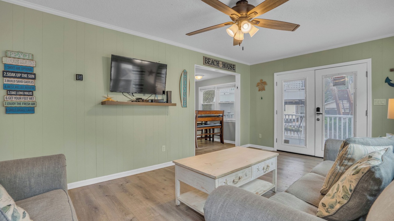 Photo of Livingroom in Surfside Beach