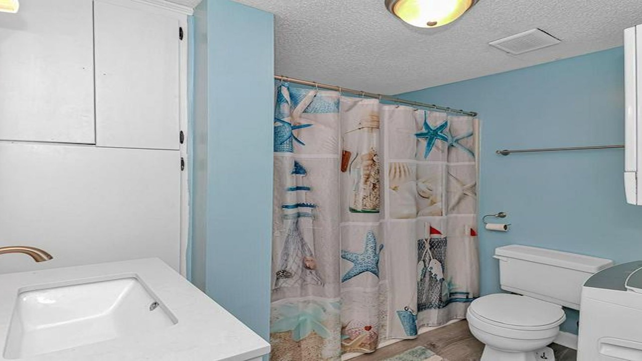 Photo of Bathroom in Surfside Beach