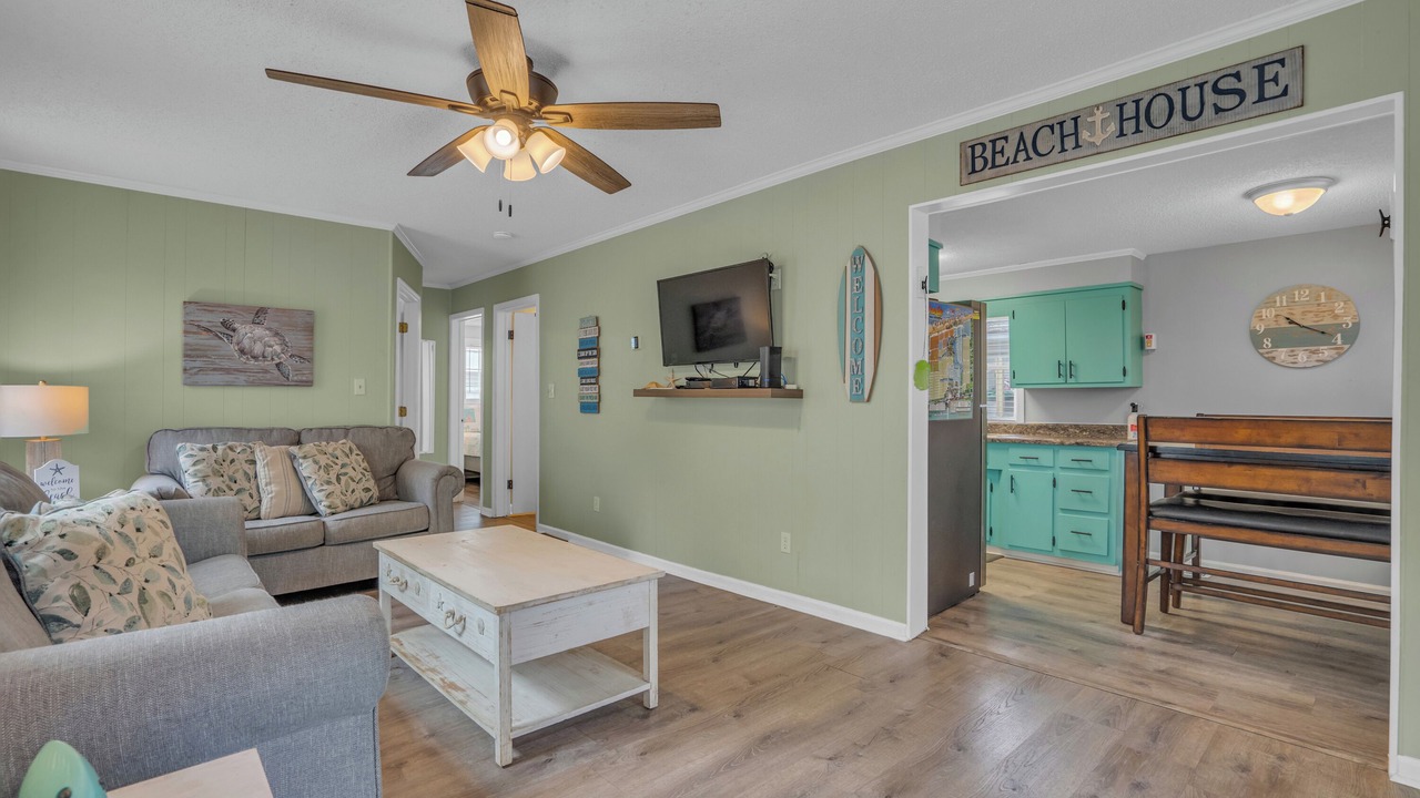 Photo of Livingroom in Surfside Beach
