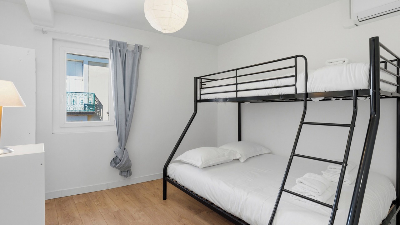 Photo of Bedroom in Saint-Bauzille-de-Montmel