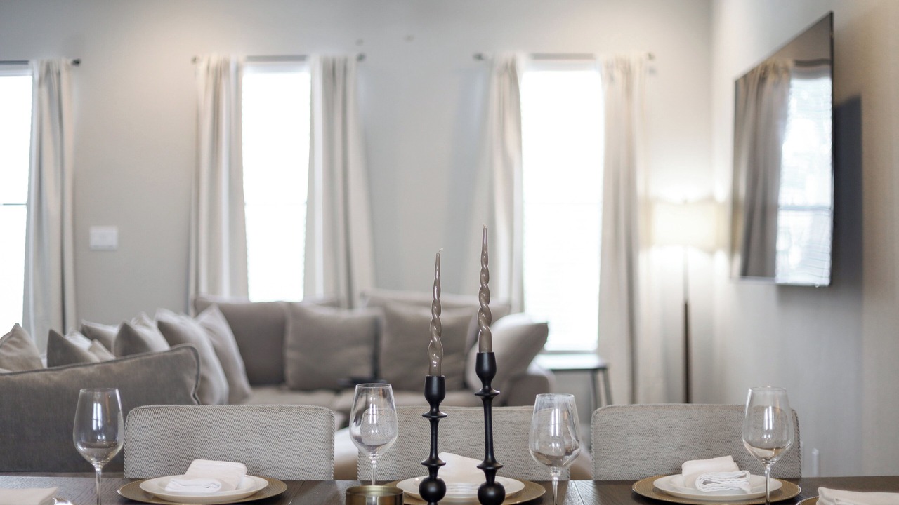 Photo of Livingroom in Near East Side