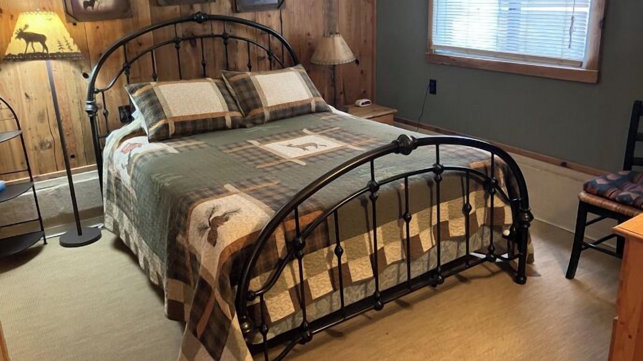 Photo of Bedroom in Wolf Creek