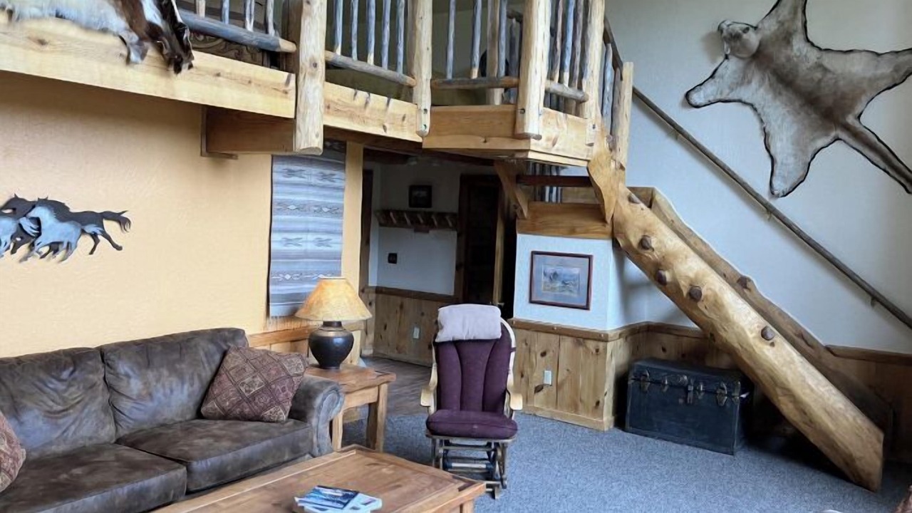 Photo of Livingroom in Wolf Creek