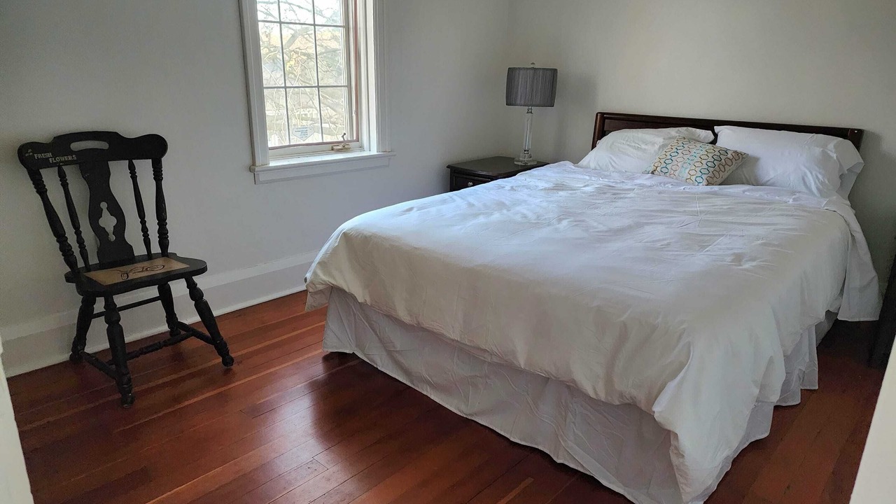 Photo of Bedroom in Erin