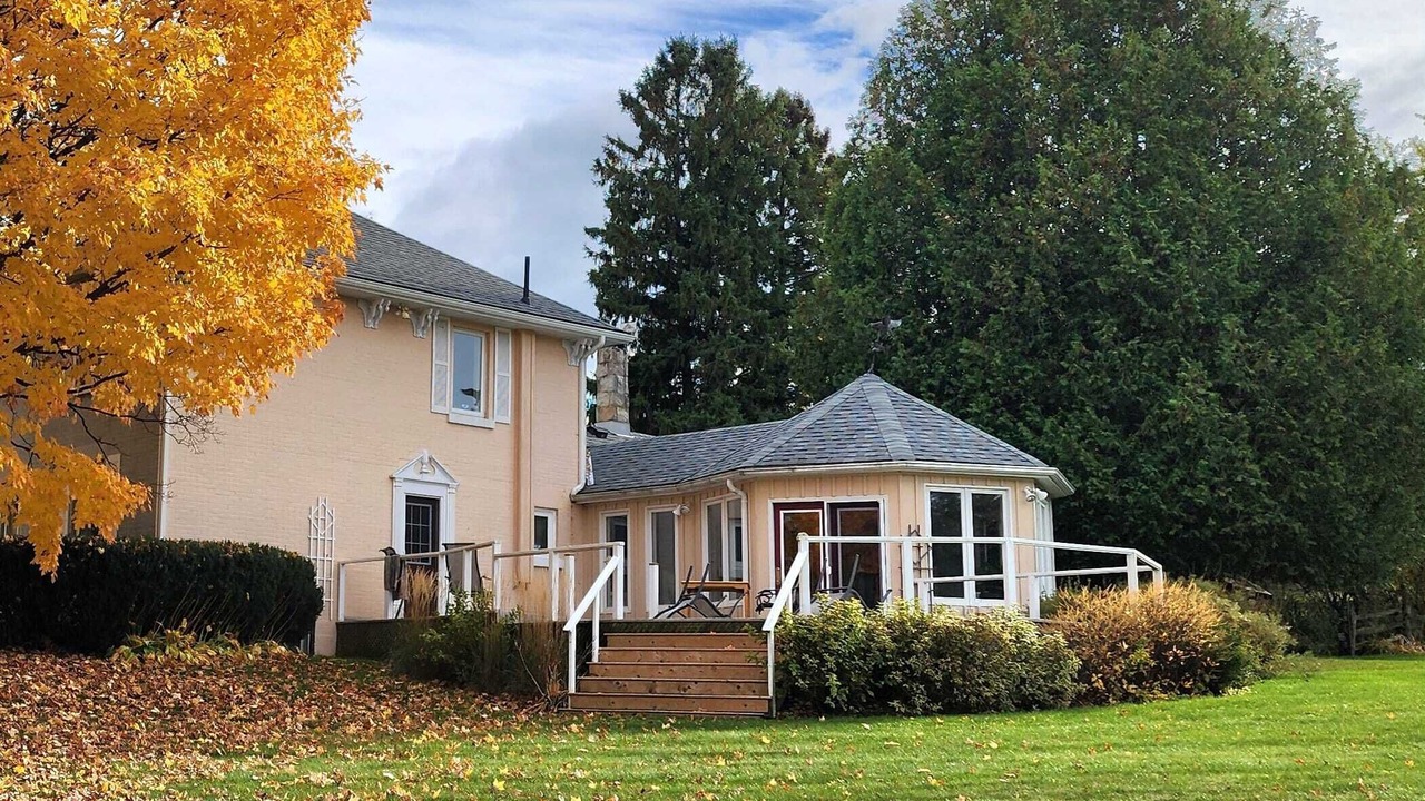Photo of Outdoor in Erin