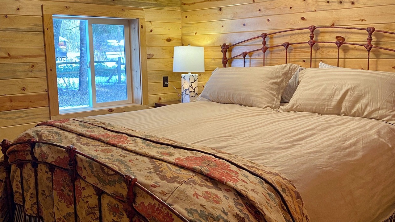 Photo of Bedroom in Gibbonsville