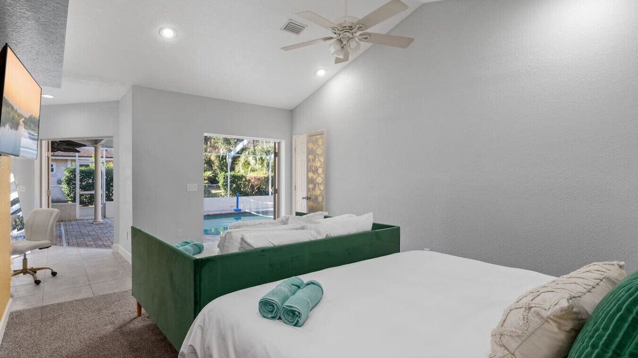 Photo of Bedroom in Auburndale