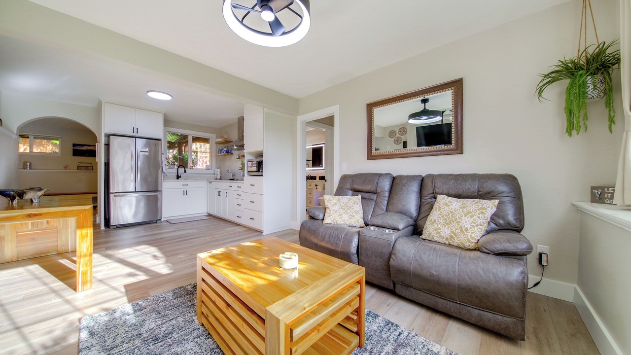 Photo of Livingroom in Silver Lake