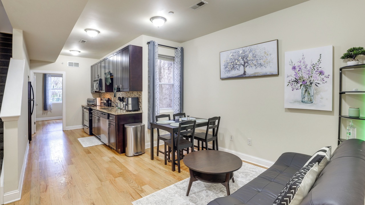 Photo of Livingroom in North Philadelphia West