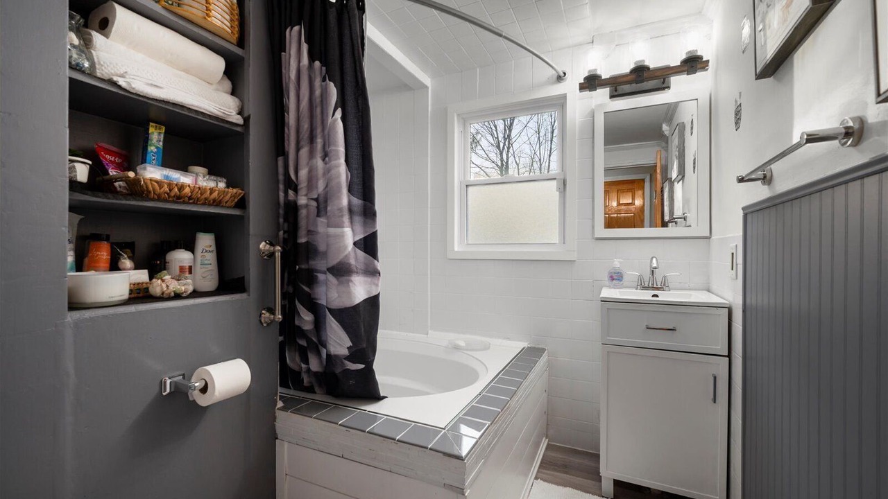 Photo of Bathroom in Eastside