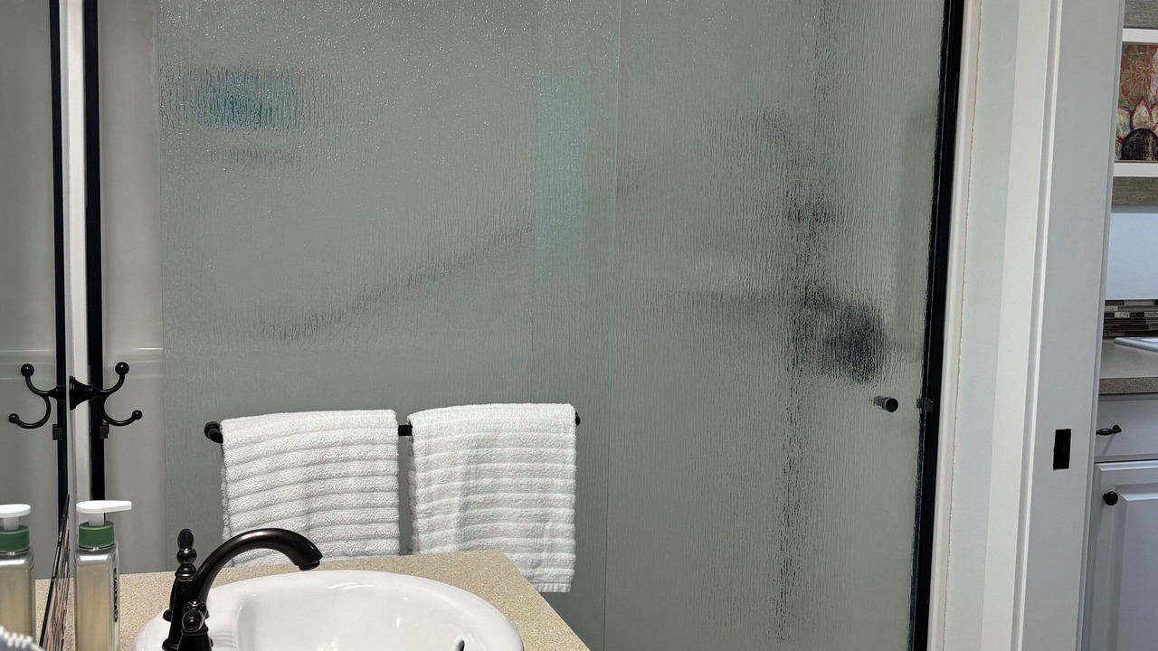 Photo of Bathroom in Meadow Glade