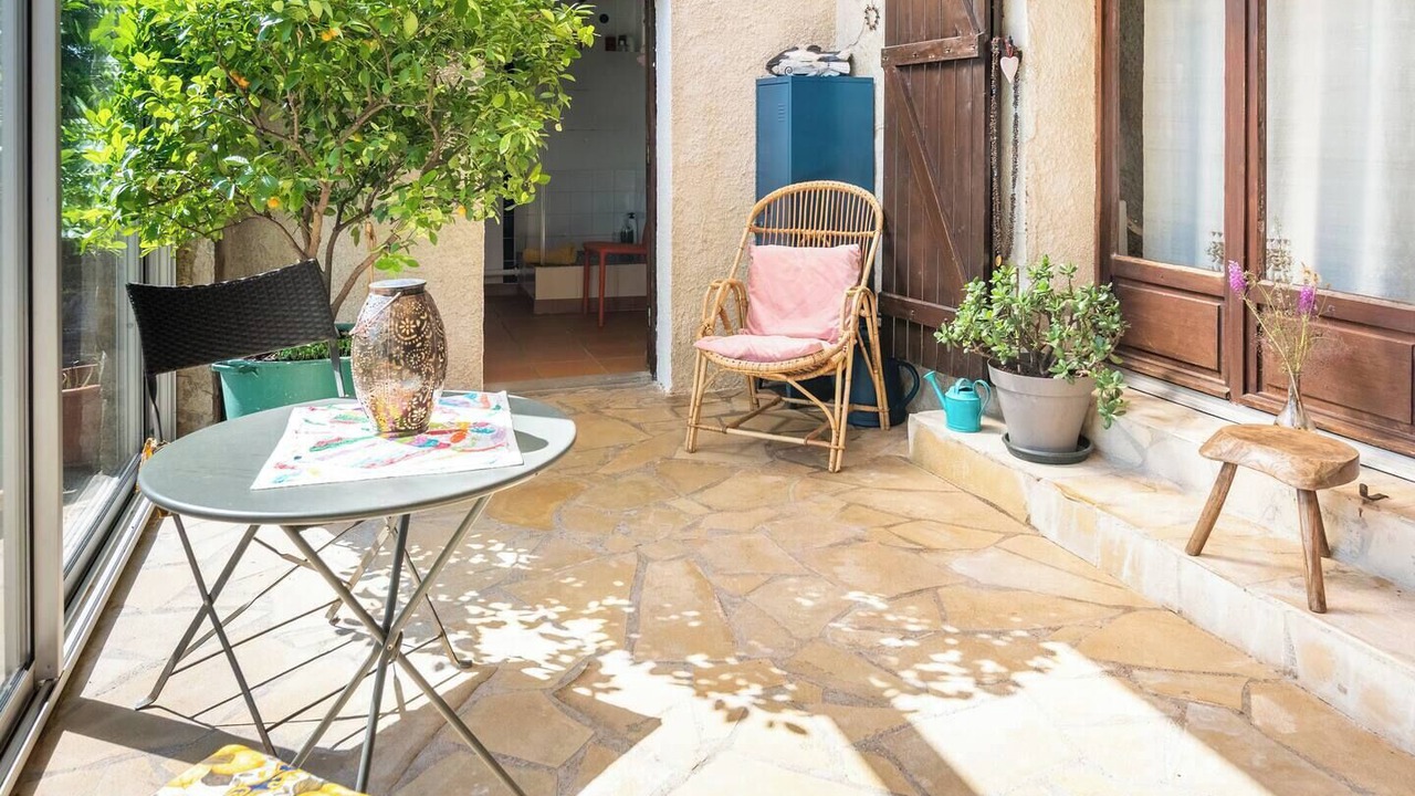 Photo of Patio Balcony in Saint-Martin-de-Londres