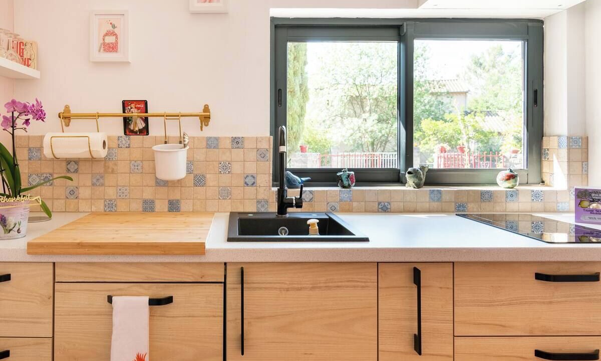 Photo of Kitchen in Saint-Martin-de-Londres