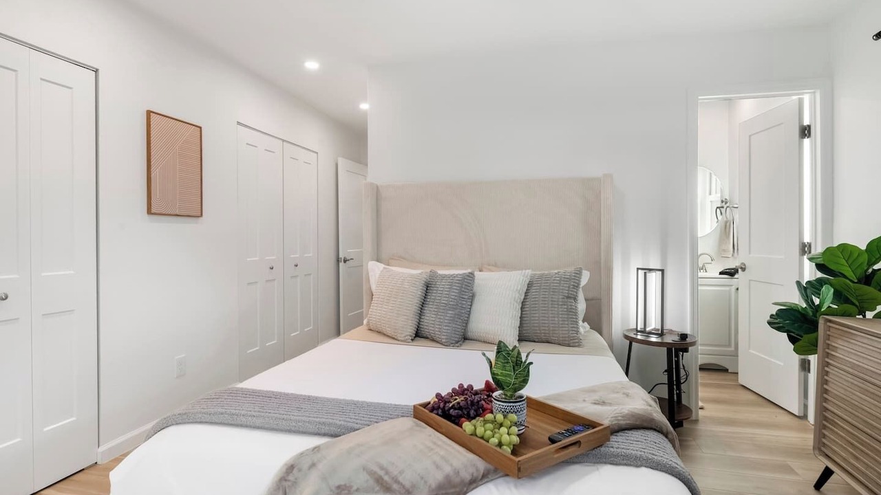 Photo of Bedroom in Bay Crest Park