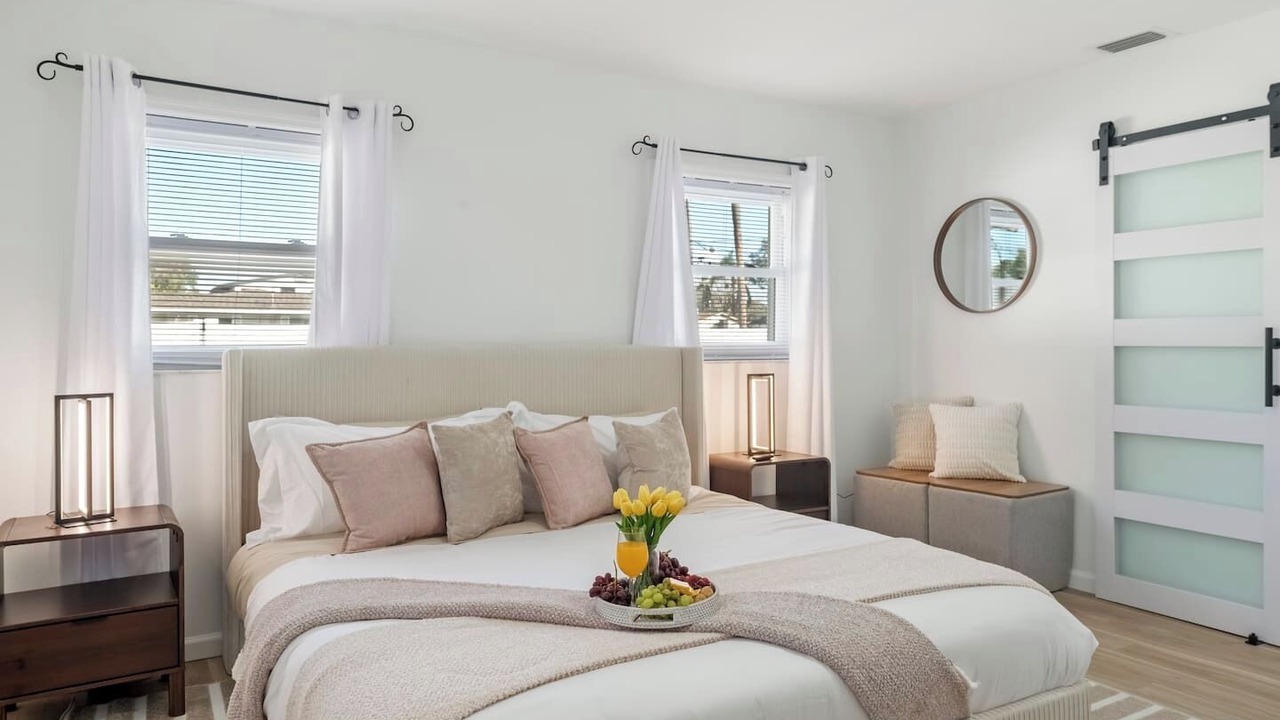 Photo of Bedroom in Bay Crest Park