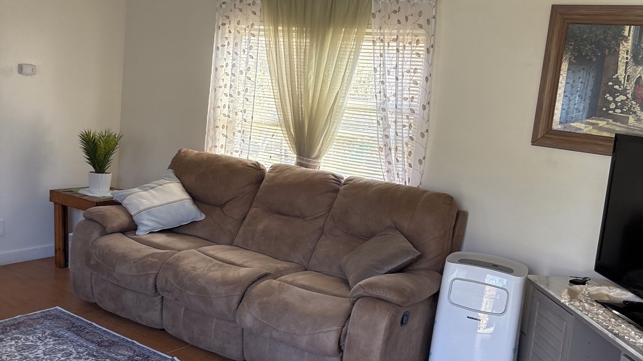 Photo of Livingroom in Emlyn