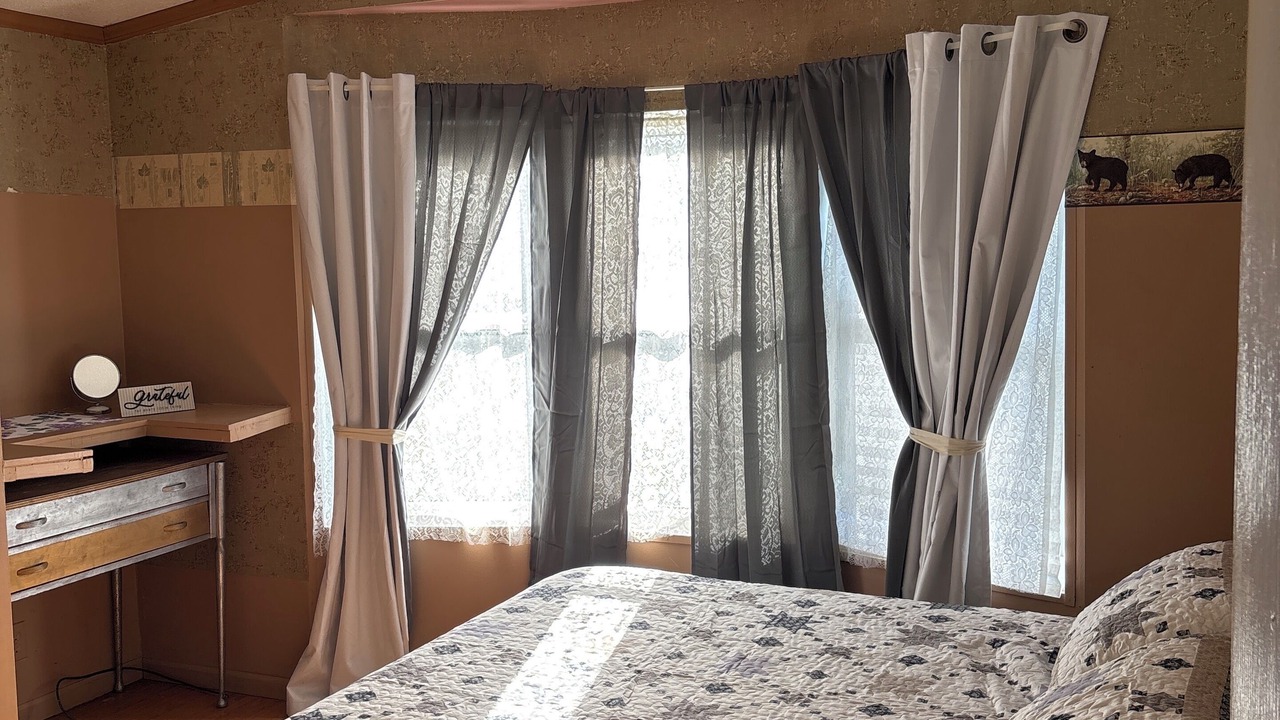 Photo of Bedroom in Emlyn